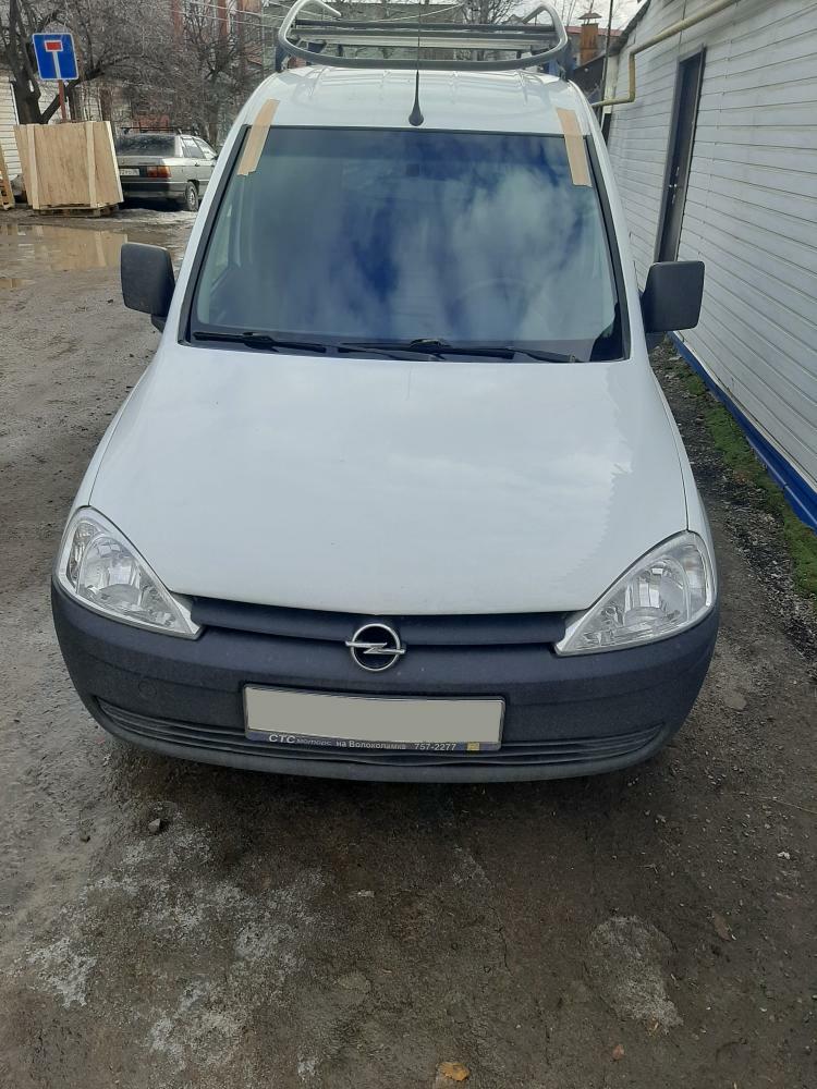 Фото примера замены лобового стекла в «АвтостекаПрофи»